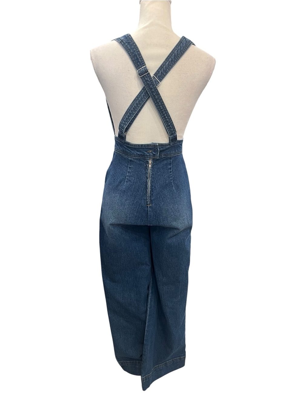 Dollhouse Deep V Denim Jumpsuit Wide Leg Crossback Vintage Wash Size 3/4 - Picture 4 of 13